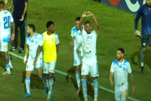 Londrina marca golaço no fim e volta à liderança do Campeonato Paranaense