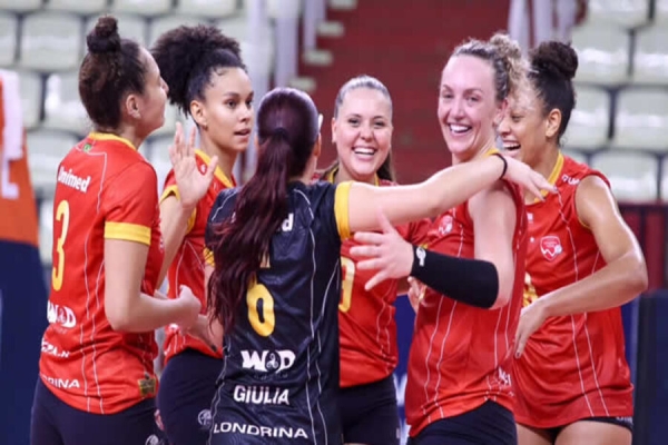 Londrina Vôlei enfrenta o Ceará pela Superliga B no Ginásio Moringão
