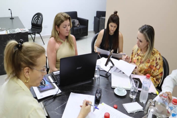 Saúde inicia trabalhos de projeto para remédios à base de cannabis