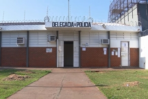 Em Ibiporã, incêndio destrói cadeia; seis presos morrem