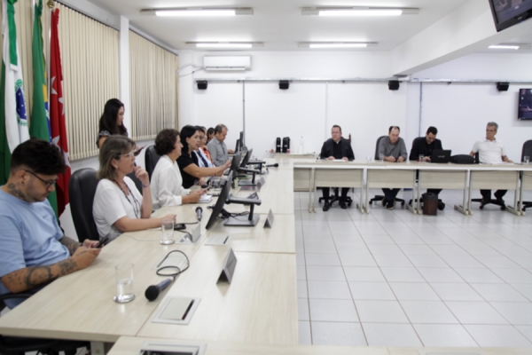 Normas de Isolamento Acústico em Pauta: Discussão na Câmara de Londrina Sobre Igrejas