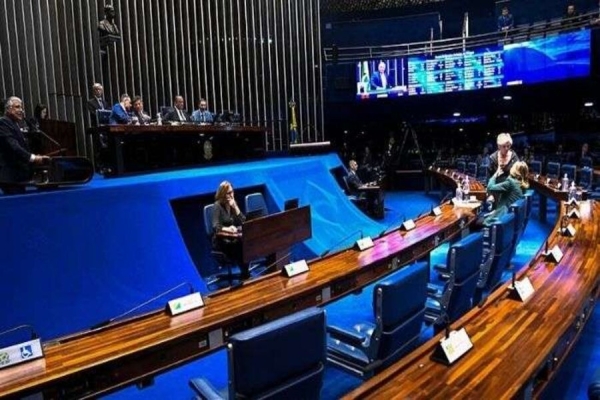 Nova medida protetiva: agressores poderão ser monitorados com tornozeleira
