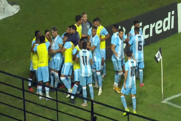 Londrina vence o Operário e assume a liderança do Paranaense