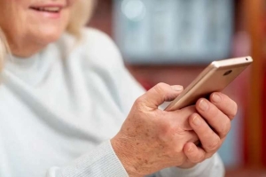 Curso “Idoso Conectado” abre inscrições para oficina sobre uso de smartphone